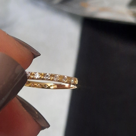 1 Carat Engagement Ring - Picture 10 of 11